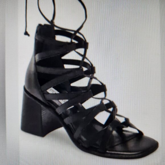 Steve Madden Cherri30 Black Leather lace up sandals. NIB. Size 5.5 - Picture 2 of 8